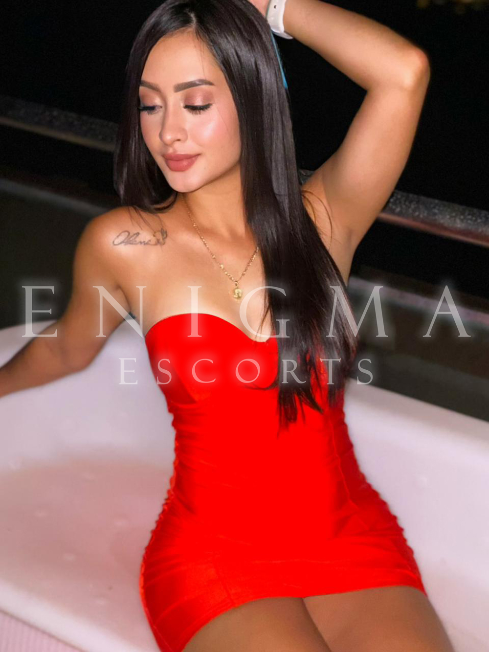 escort colombiana latina en Madrid