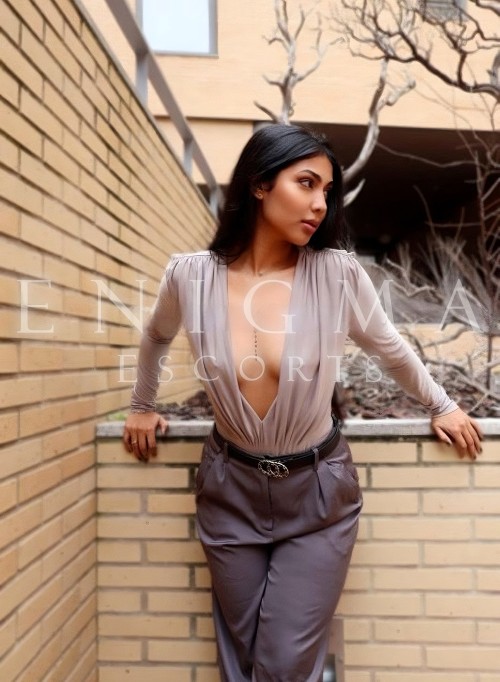 sara escort colombiana madrid 3